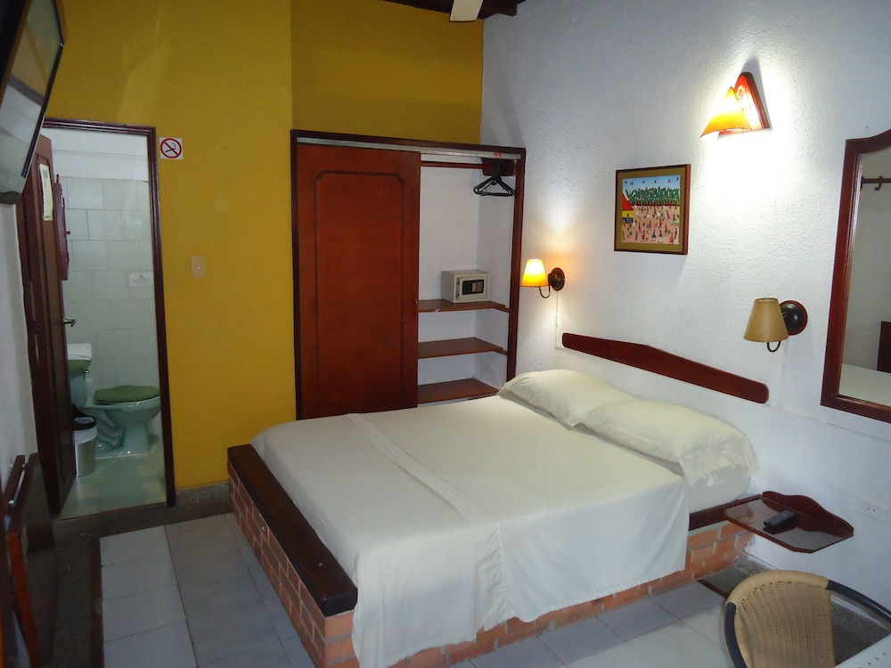 Standard Double Room Single Use photo 2