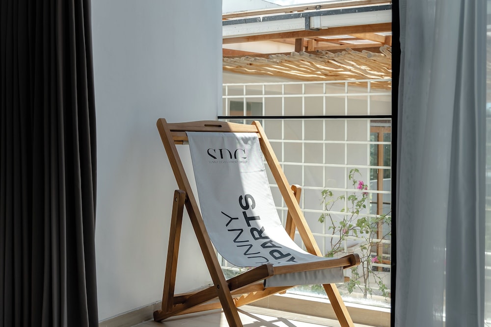 Deluxe Room - Photo 2