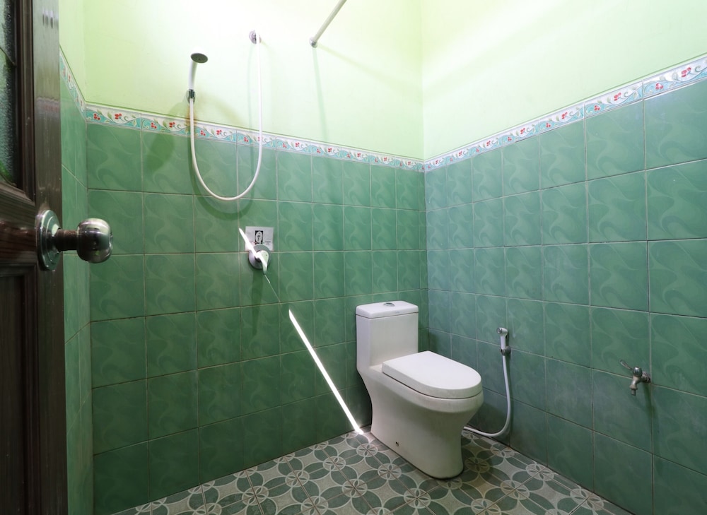 Deluxe Room - Photo 7