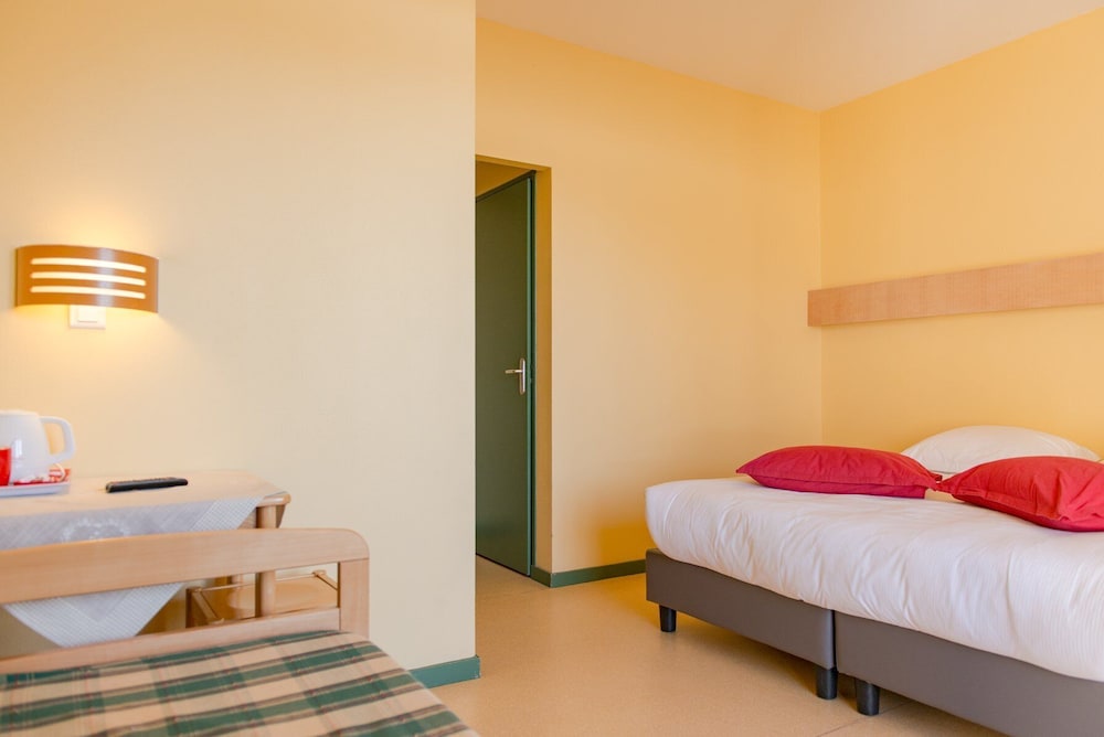 Quadruple Room, Mountain View photo 1