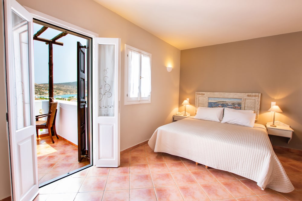 Superior Room, Partial Sea View