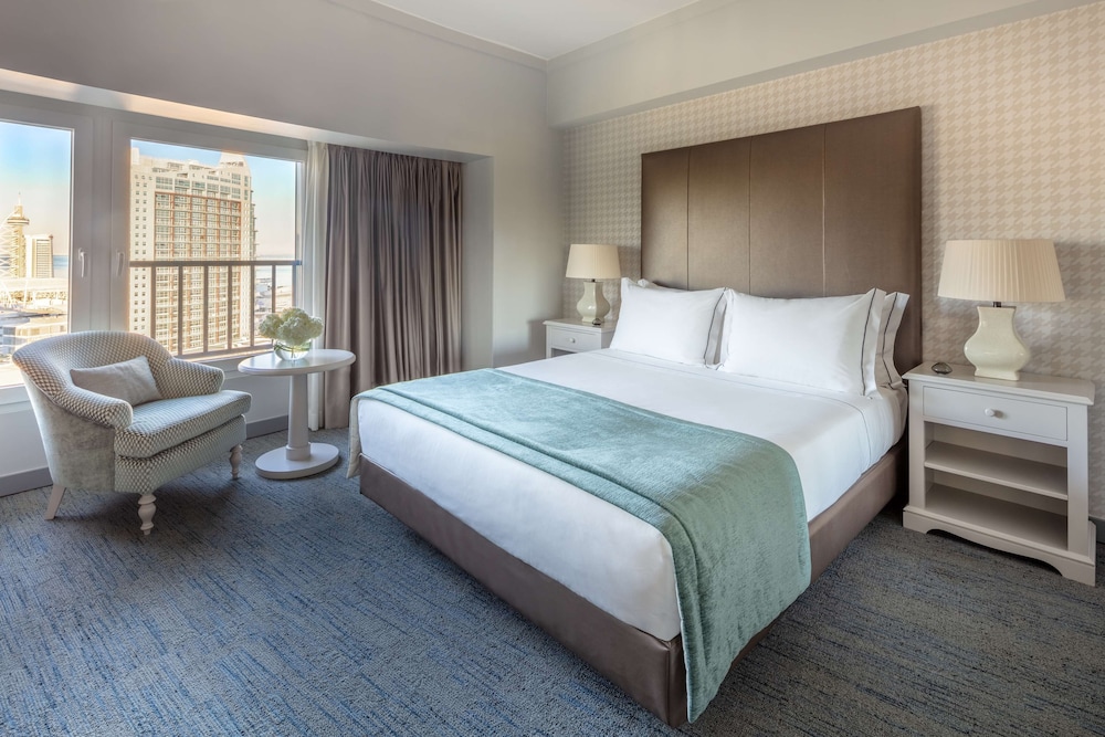 Junior Suite, River View (Extra Bed 4 adults) - Photo 1