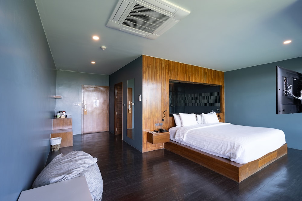 Spacious Deluxe photo 3