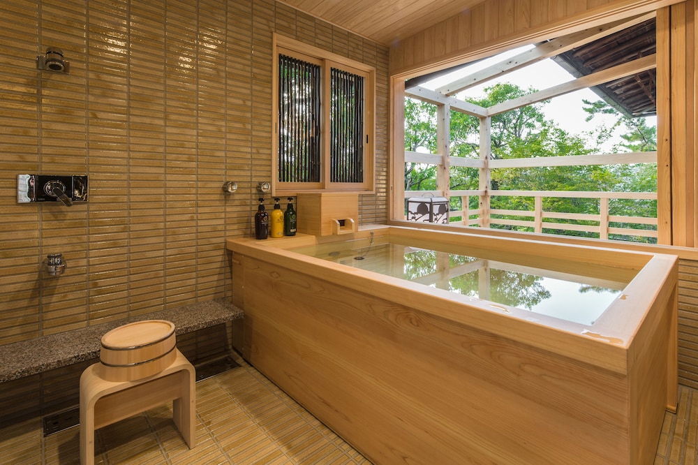 Premium Suite, Private Bathroom, Garden Area - Photo 11