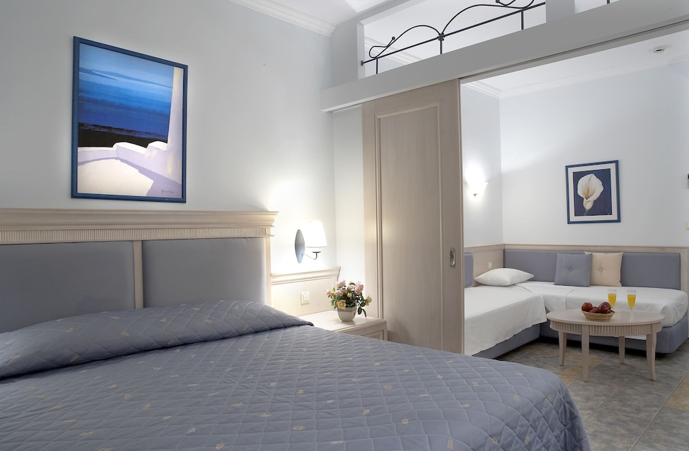 Superior Room, Beachfront photo 3