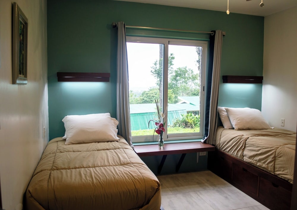 Basic Room, Garden View