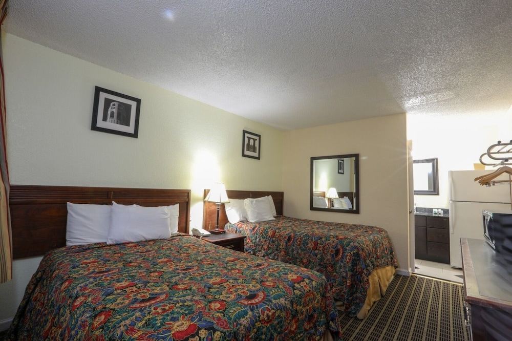 Standard Room, 2 Double Beds, Non Smoking photo 1
