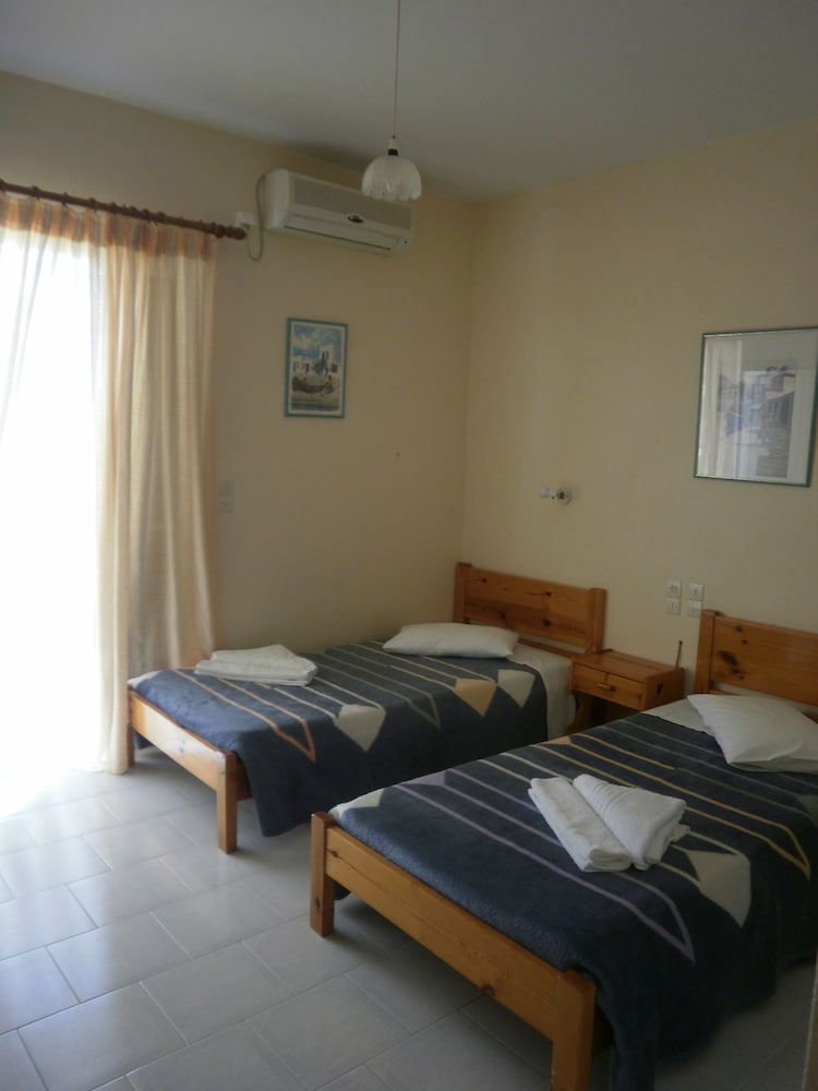 Economy Studio (2 Adults)
