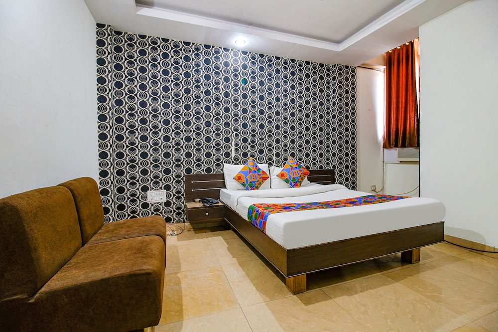 Deluxe Room - Photo 1