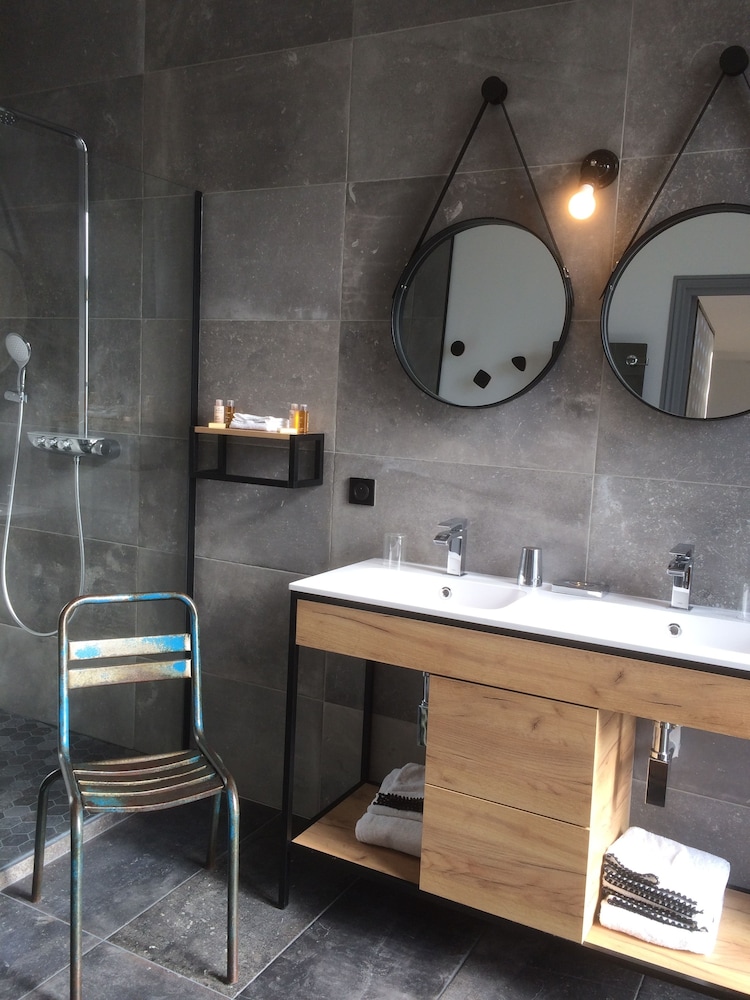 Deluxe Double Room, Balcony (Ray Eames) photo 3