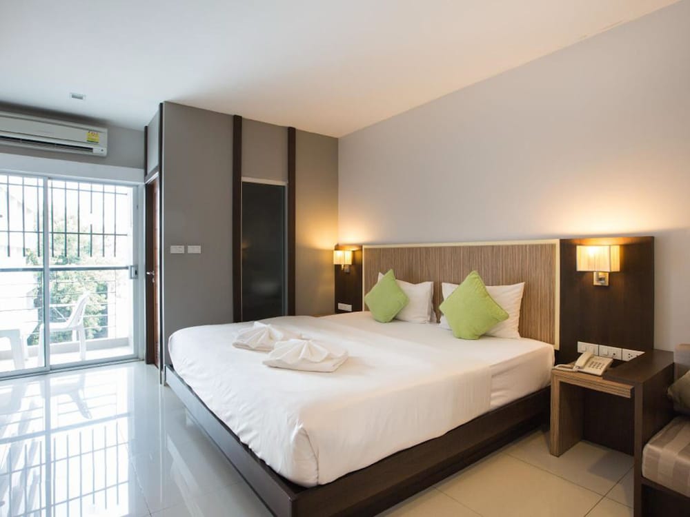 Deluxe Double Room photo 3