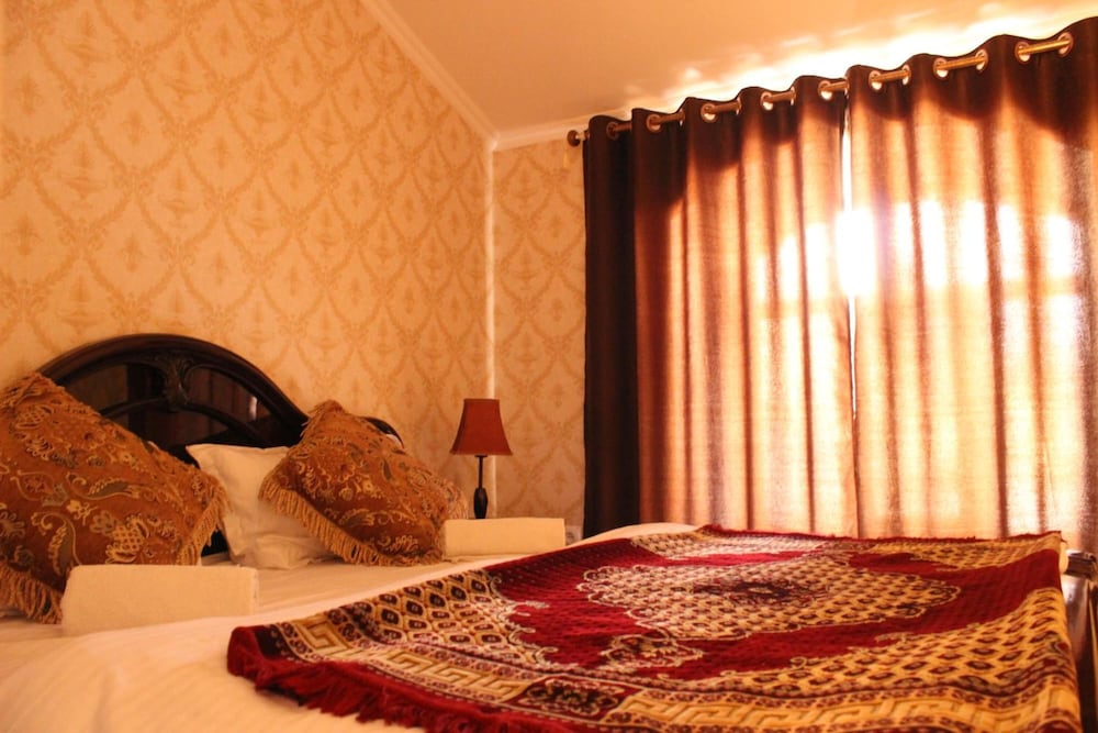 Basic Double Room, City View photo 2