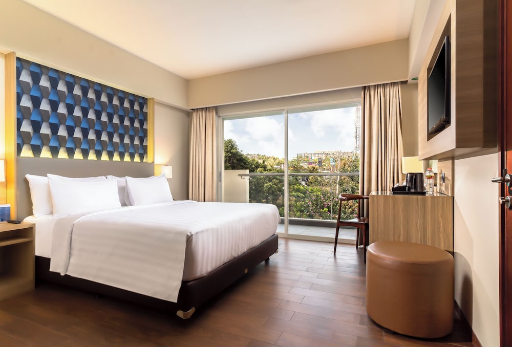 Deluxe Room, 1 Queen Bed, Non Smoking, Balcony