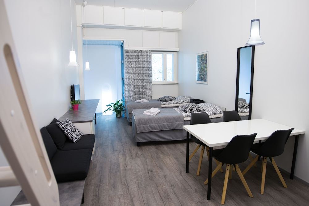 Basic Twin Room
