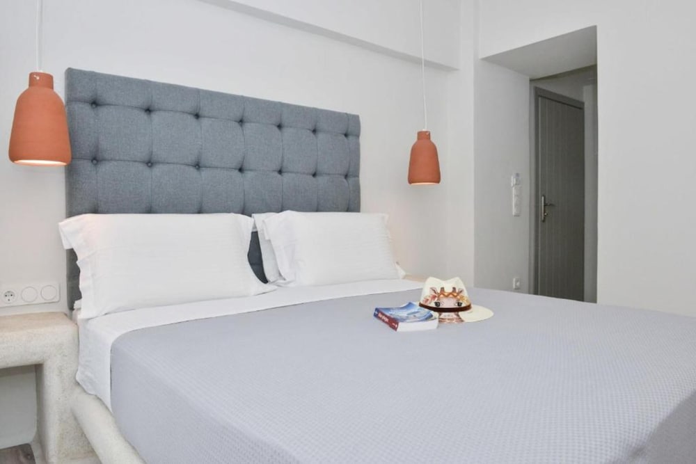 Standard Double Room - Photo 12