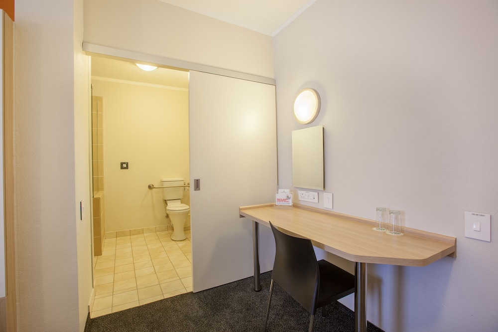 Double Room, Accessible, Non Smoking photo 2