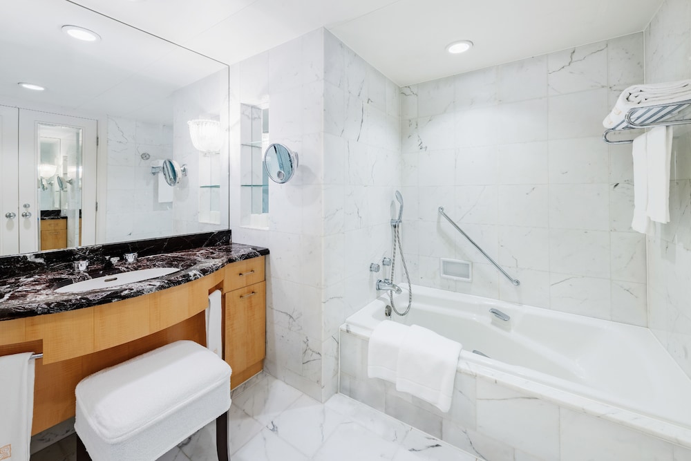 Superior Triple Non-Smoking (2 beds,1 extrabed) - Photo 4