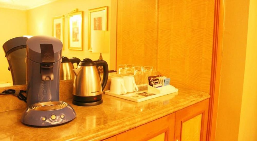 Business Suite - Photo 4