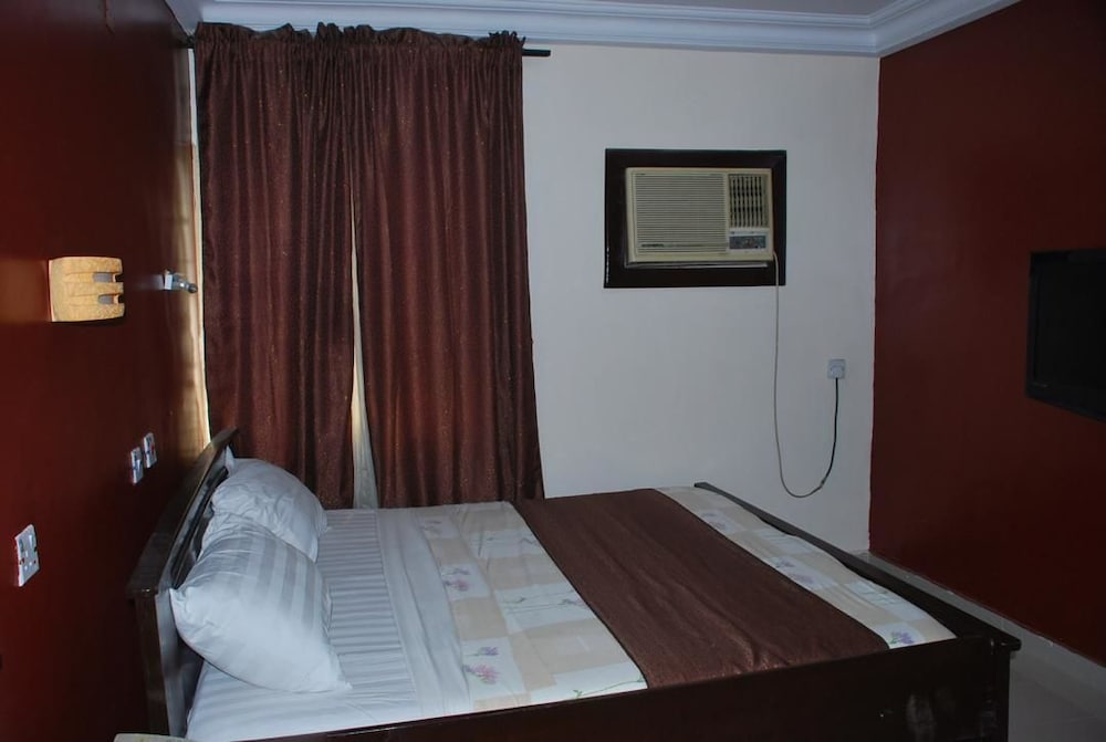 Room (Royal Diamond)
