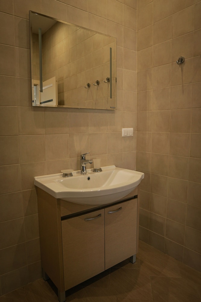 Classic Villa, 4 Bedrooms, Mountain View photo 3