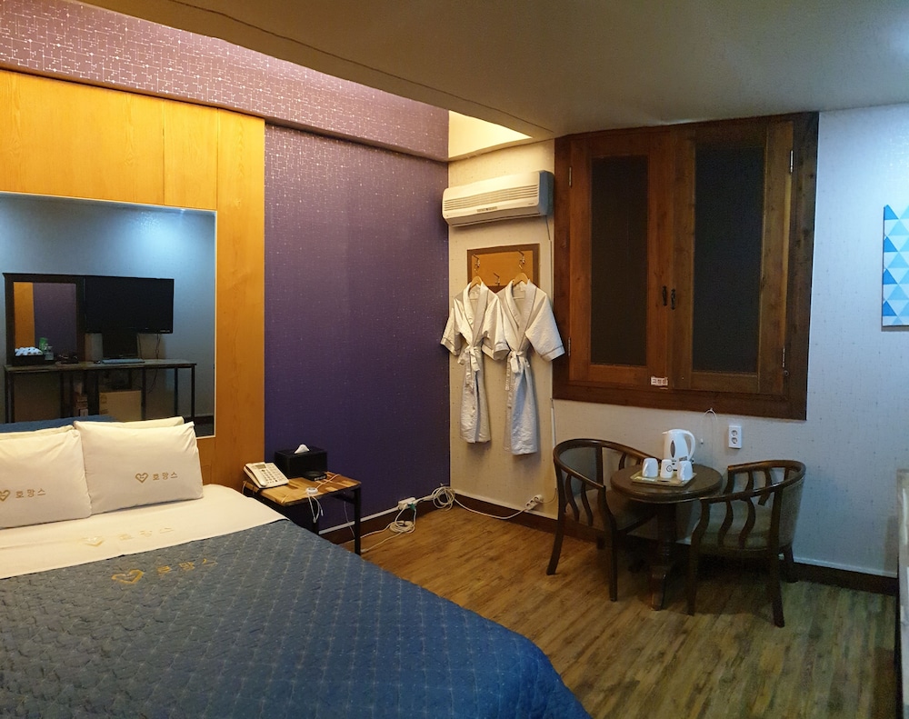 Standard Room photo 1