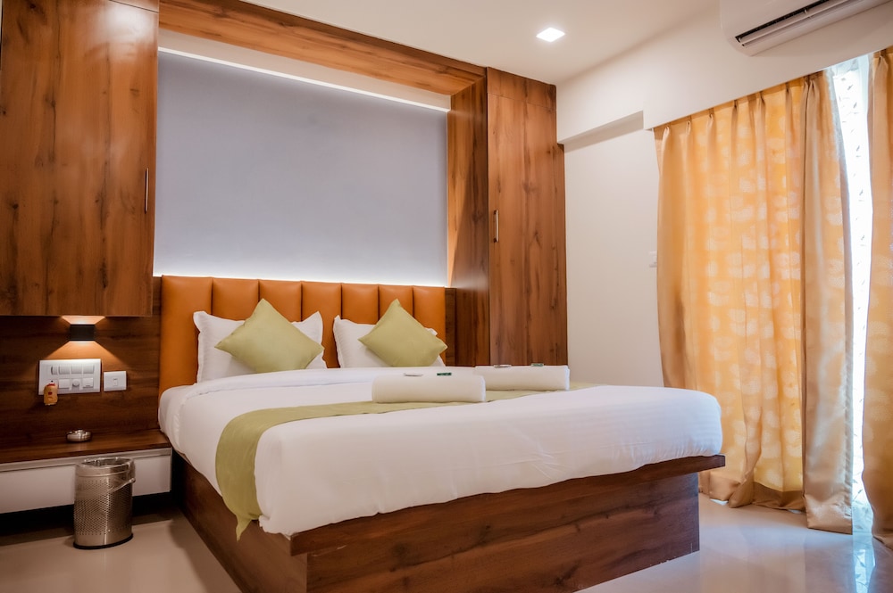 Deluxe Room - Photo 1