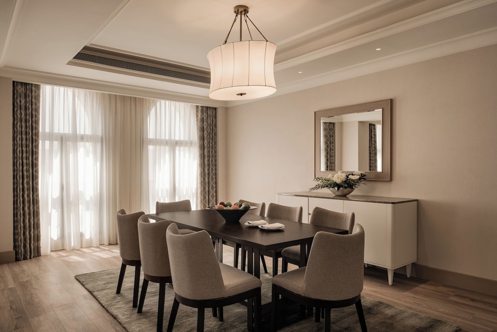 Suite, Multiple Beds, City View (Ambassador)