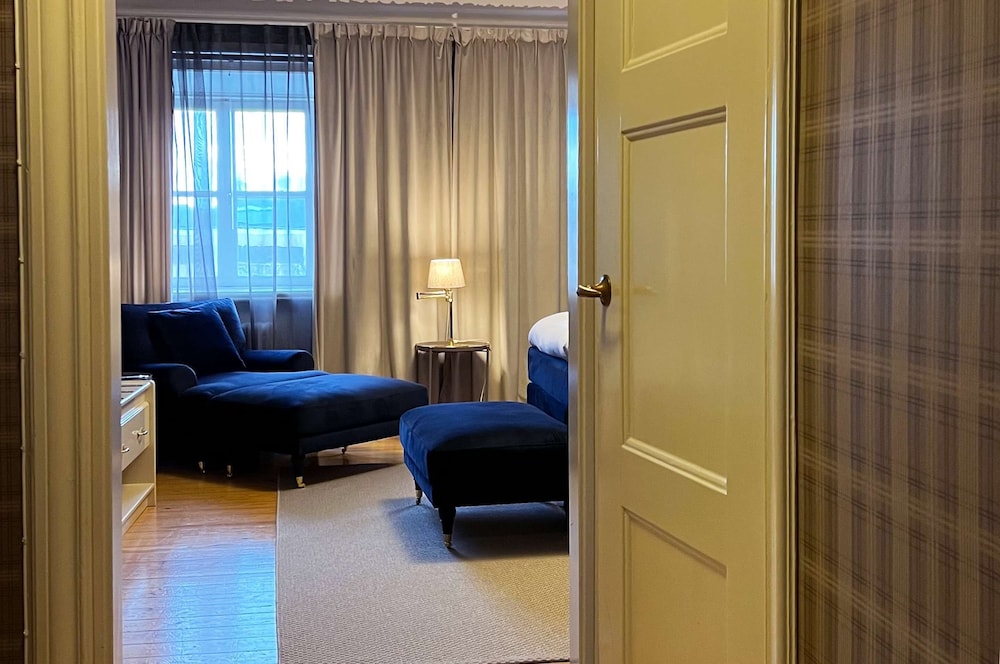 Family Room, 2 Twin Beds, Non Smoking photo 3