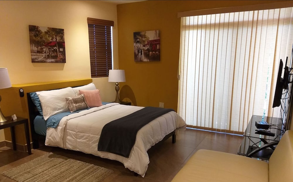Suite #9 photo 2