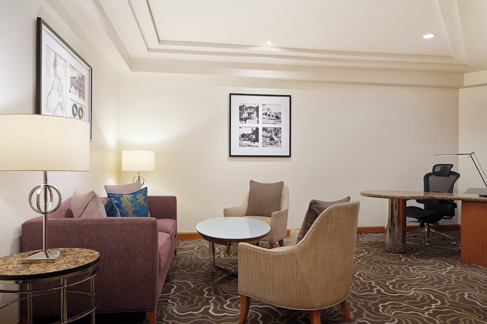 Suite, 1 Bedroom - Photo 3