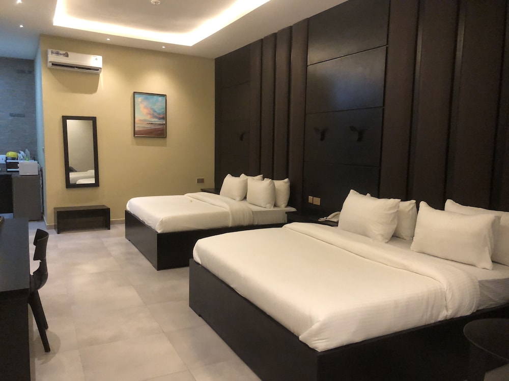 Family Room, 2 Queen Beds