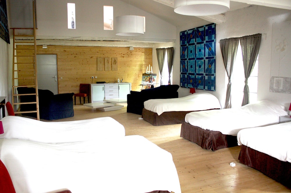 Shared Dormitory photo 1