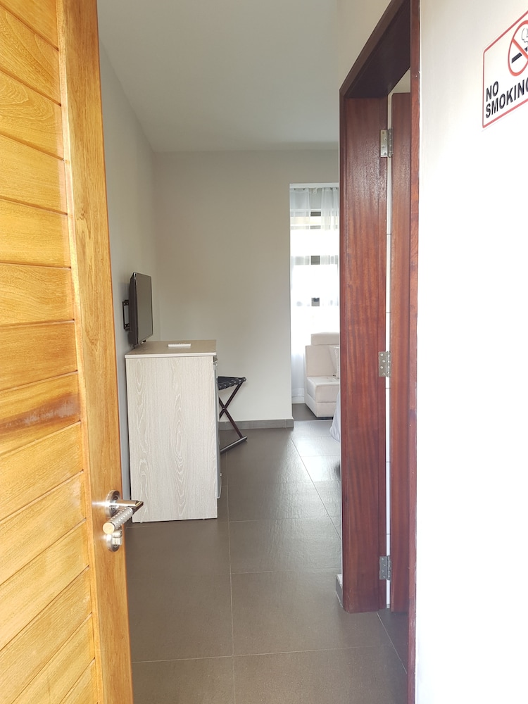 Classic Double Room, City View photo 3