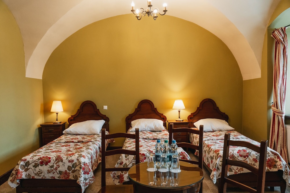 Standard Triple Room - Photo 4