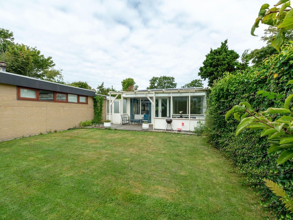 Classic Bungalow, 3 Bedrooms photo 2