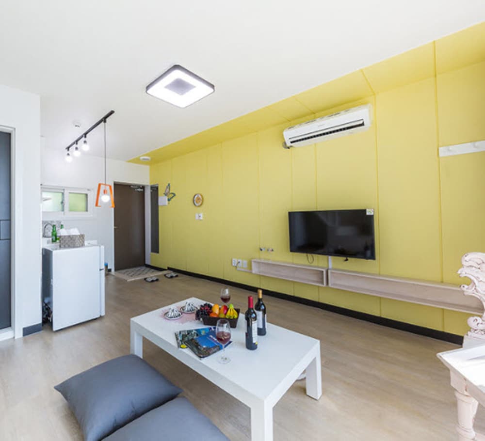 Room (Ggotnal 201, 202) photo 2