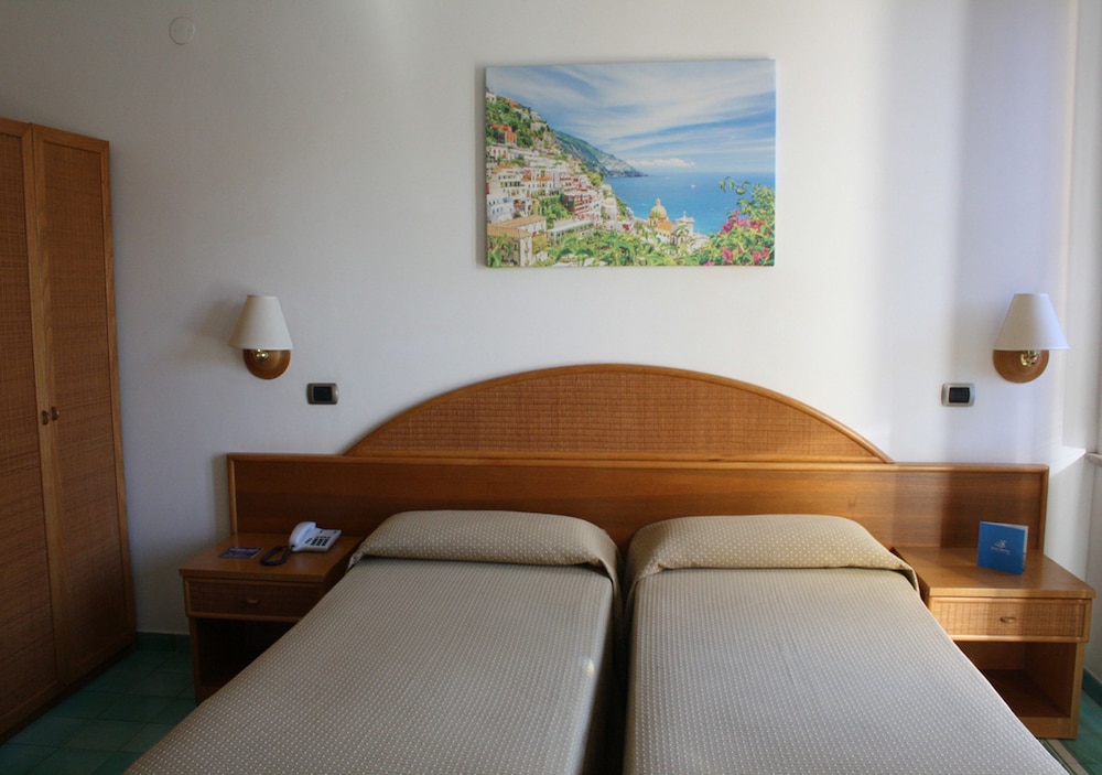 Twin Room, Partial Sea View - Photo 2