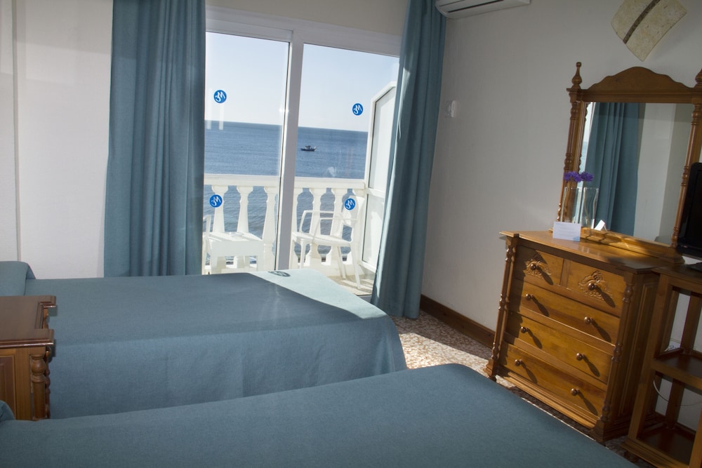 Double Room, Balcony, Sea View photo 2