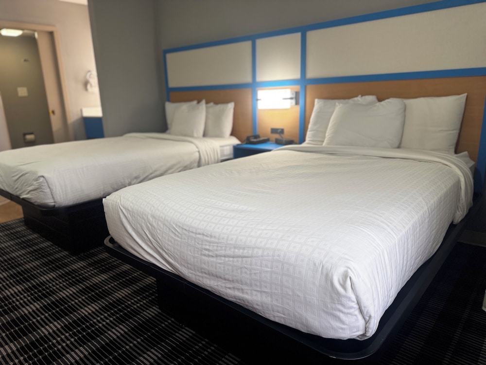 Basic Double Room, 2 Bedrooms - Photo 2