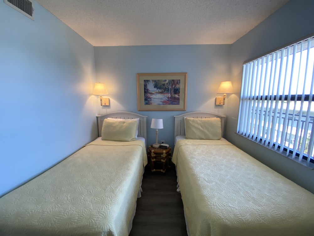 Gulf View Condo 306 photo 2