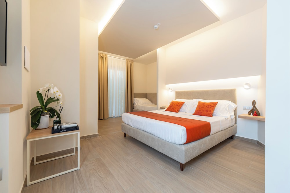 Comfort Triple Room
