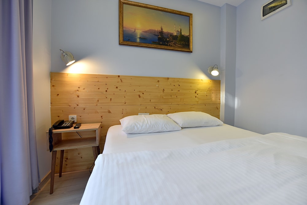 Basic Room photo 1