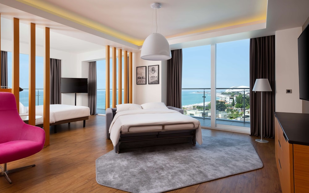 Suite, Sea View photo 3