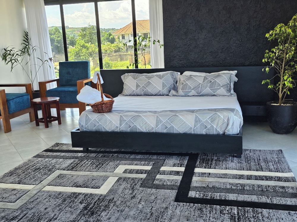 Executive Single Room, Hill View