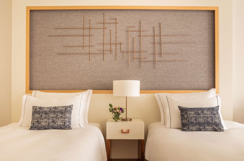 Premium Room, Sea View thumbnail 5