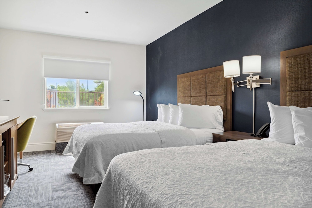 Suite, 2 Queen Beds - Photo 2