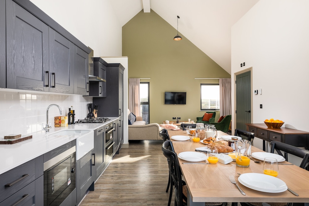 4 Berth Barnhouse Pet Free photo 2