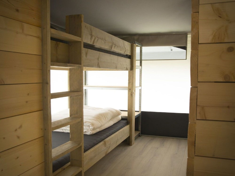 Comfort Tent, 3 Bedrooms photo 3
