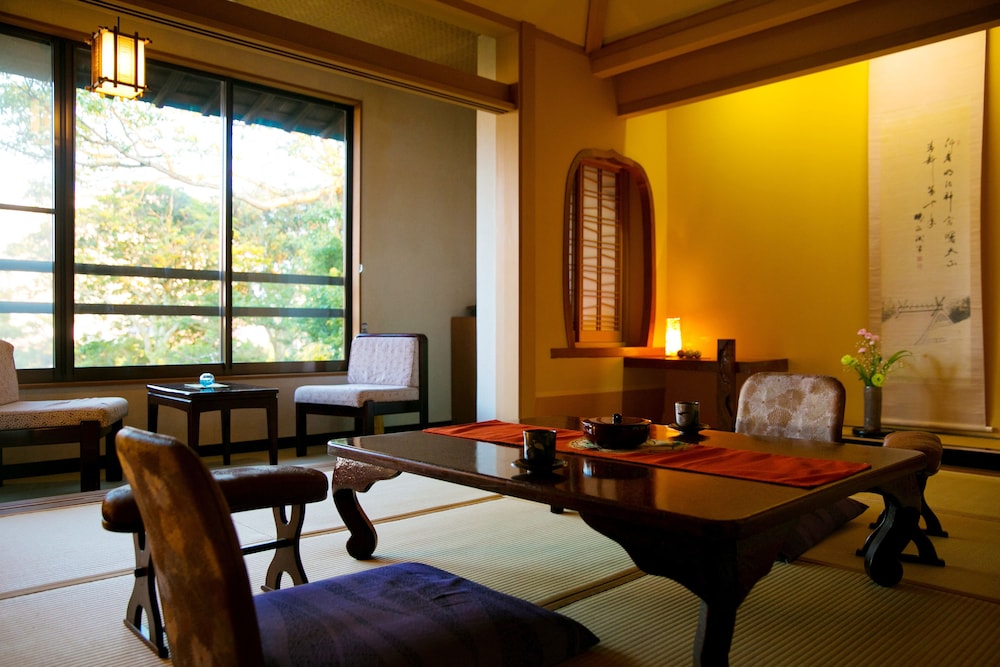 Japanese Room 10 Tatami Mats photo 2