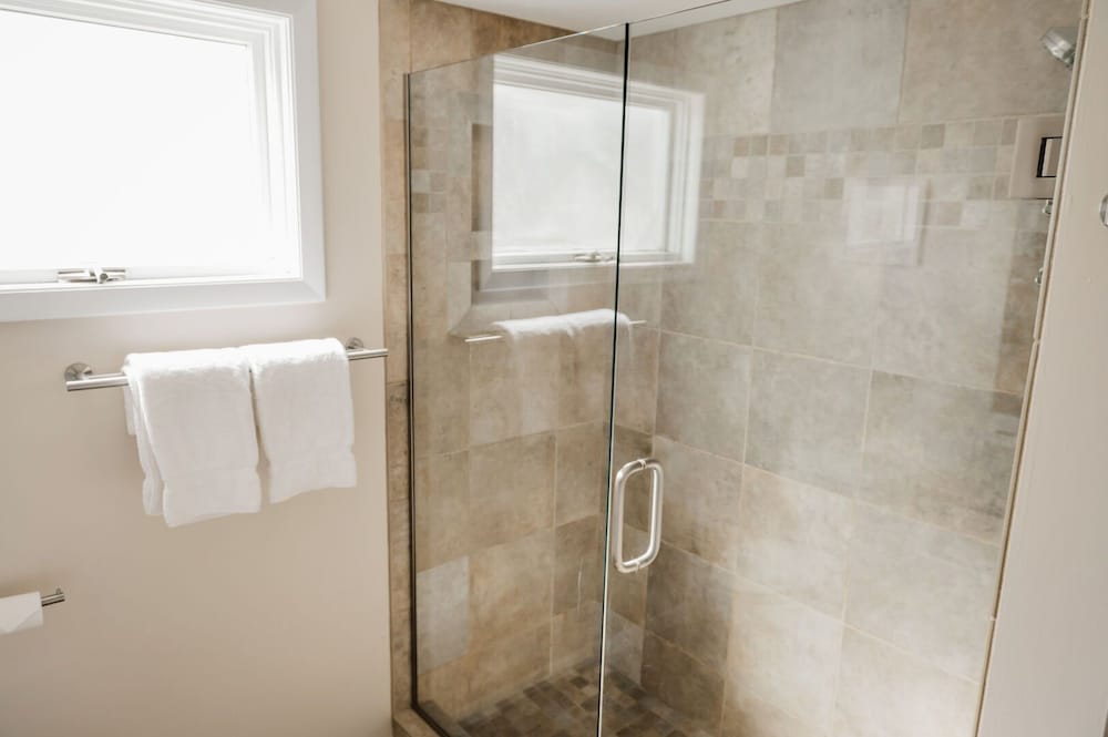 Luxury Condo photo 3